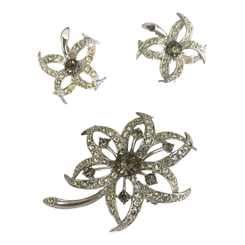 Sarah Coventry Vintage Set, Brooch & Earrings, "Evening Star", 1966, Starburst.